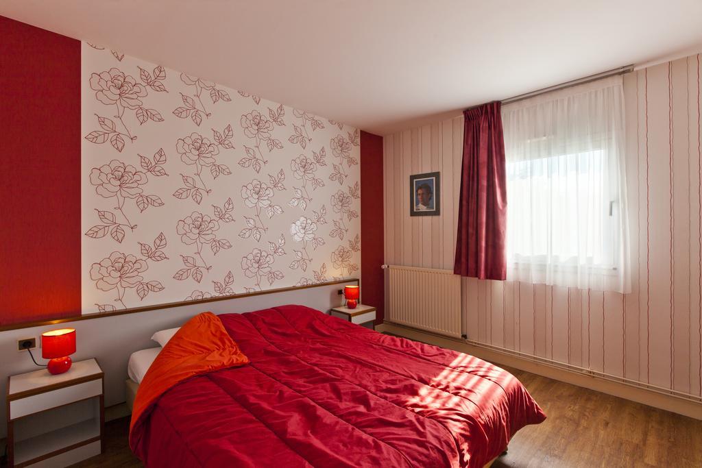 Cit'Hotel Du Circuit Magny-Cours Eksteriør billede
